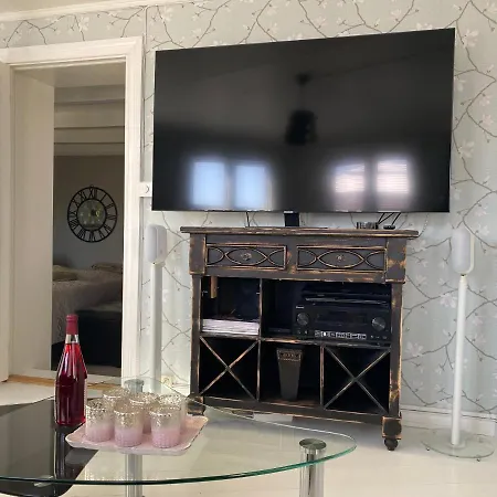 Monas Sommerresidens Midt I Hjertet Av Apartment