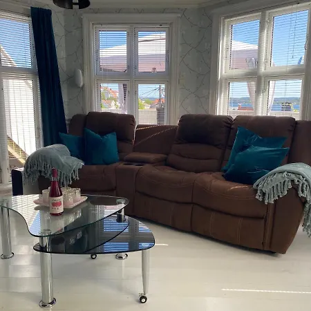 Monas Sommerresidens Midt I Hjertet Av Apartment Kragerø